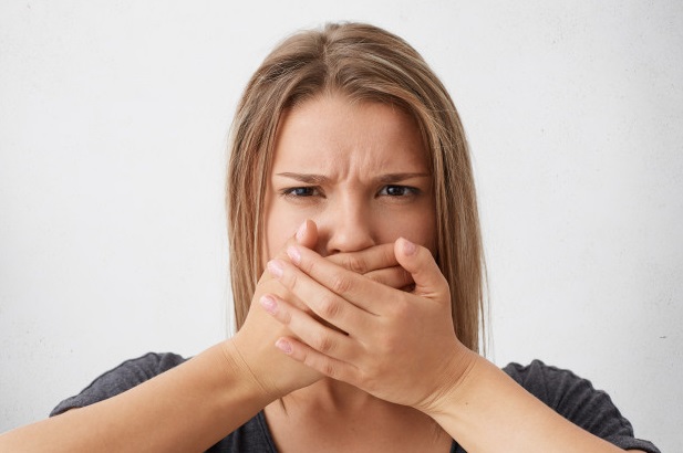 Cara menghilangkan rasa pahit di mulut